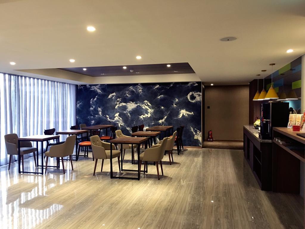 Ximen Hotel Taipei Exterior photo